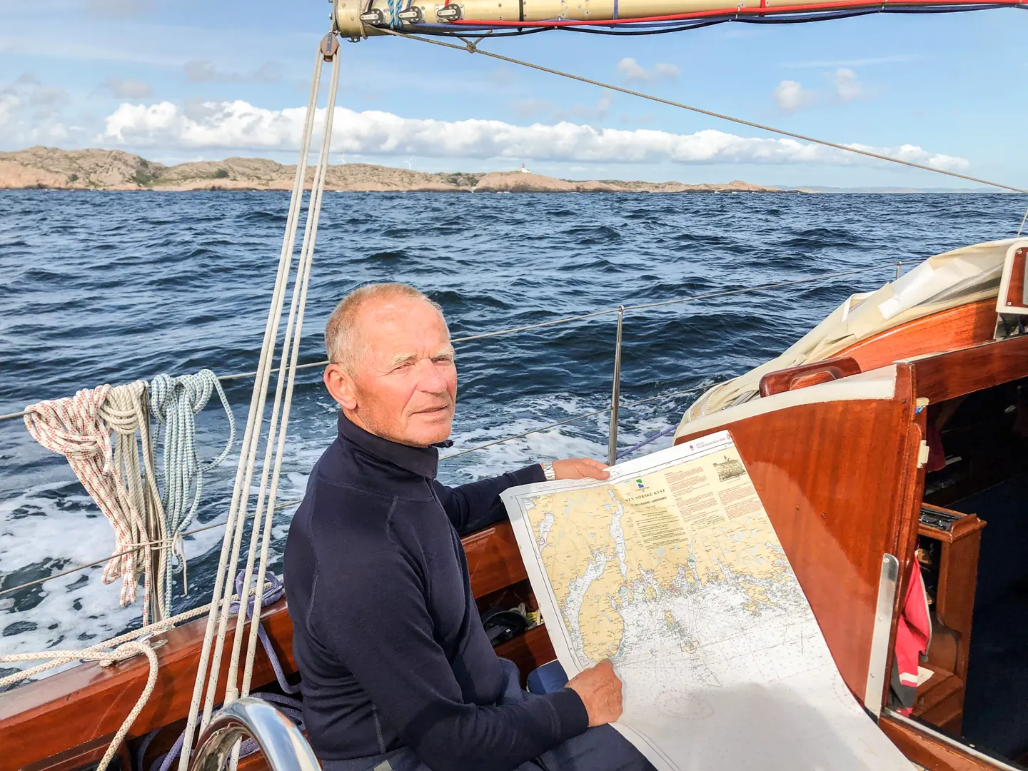 Alltid litt spesielt å runde Lindesnes. Sven studerer kartet.