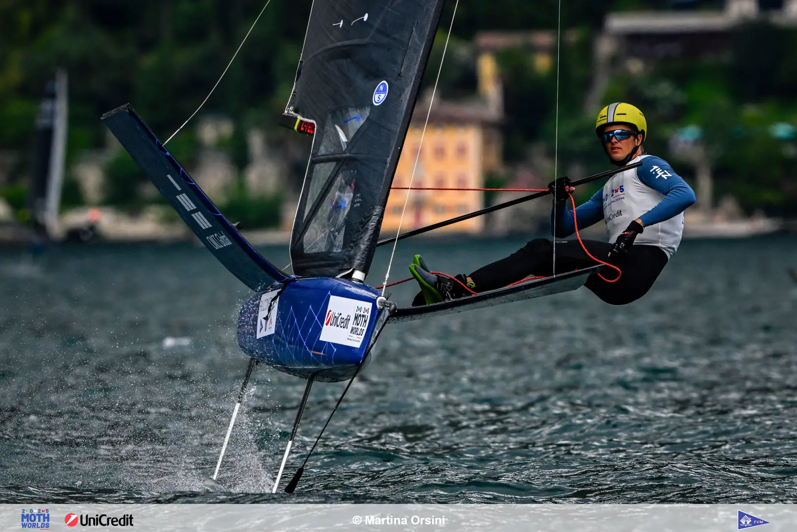 Nicolai i aksjon under Moth-VM i Garda. (Foto: Martina Orsini)